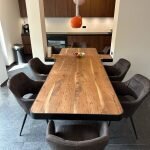 Zwevende tafel van notenhout - Stalen tafelframe - Robuust Maatwerk uit Limburg Nederland