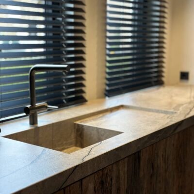 _Maatwerk keuken van barnwood en keramiek - Robuust Maatwerk uit Limburg (13) (voor site)
