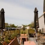 Terrasmeubels voor Liefs Lies in Breskens - Robuust Maatwerk Terrasbanken voor Horeca - Uit Limburg Nederland