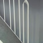 Stalen trapleuning met gebogen design - Design trapleuning door Robuust Maatwerk uit Limburg Nederland