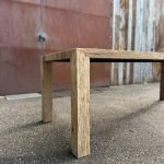 Eiken barnwood Ottawa tafel in verstek gezet - Volledige houten tafel - Robuust Maatwerk uit Limburg Nederland