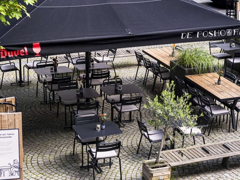 De Poshoorn terrasmeubels in Maastricht - Maatwerk uit Limburg, Nederland - Robuust Maatwerk